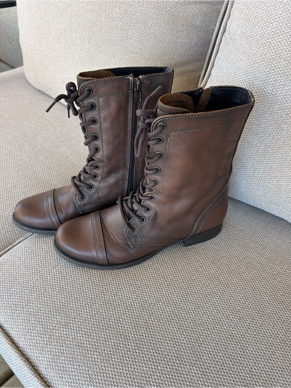Troopa Steve Madden Brown Leather Lace-Up Combat Boots with Side Zip
